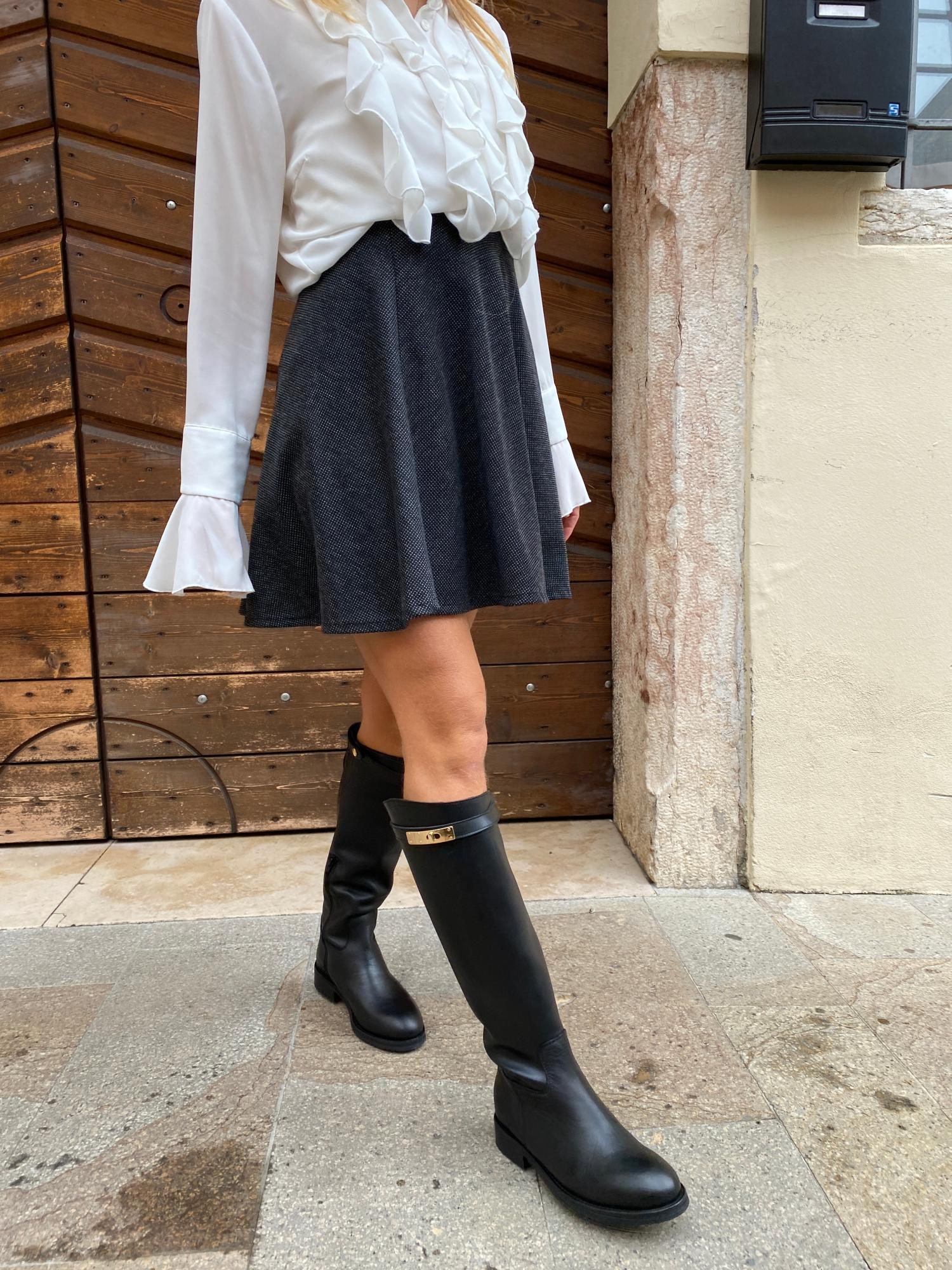 CORINNE - Image 4
