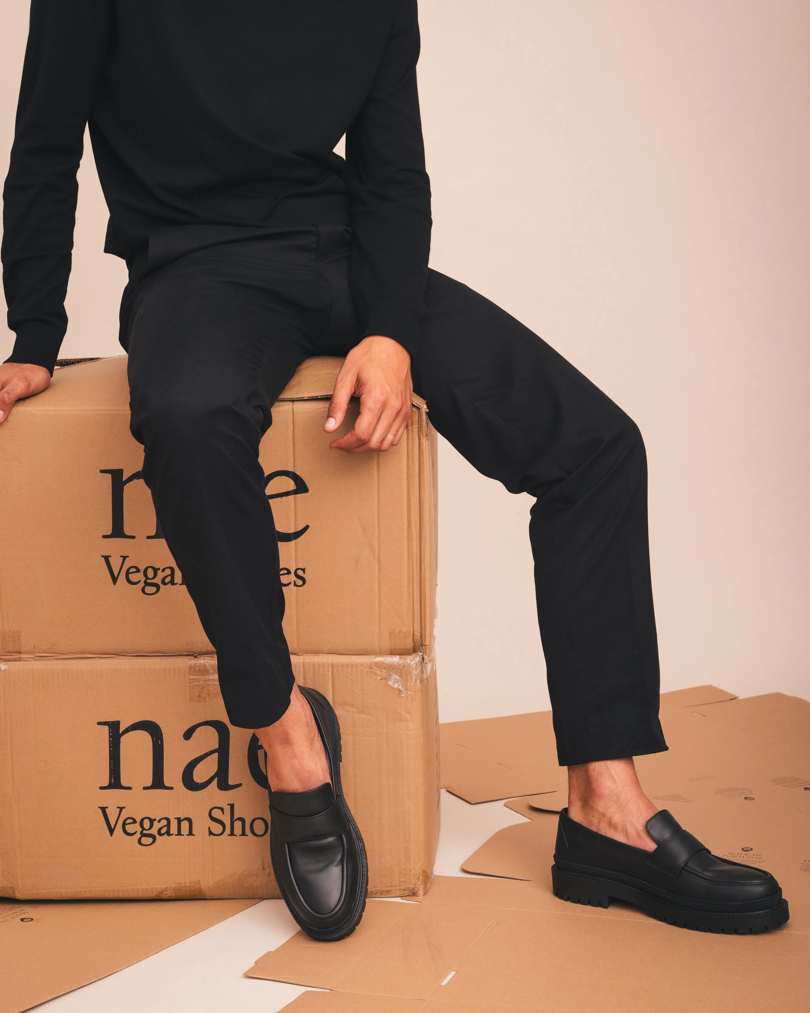 CESAR Black - Image 4