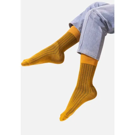 Chaussettes Cotelées moutarde - Image 2
