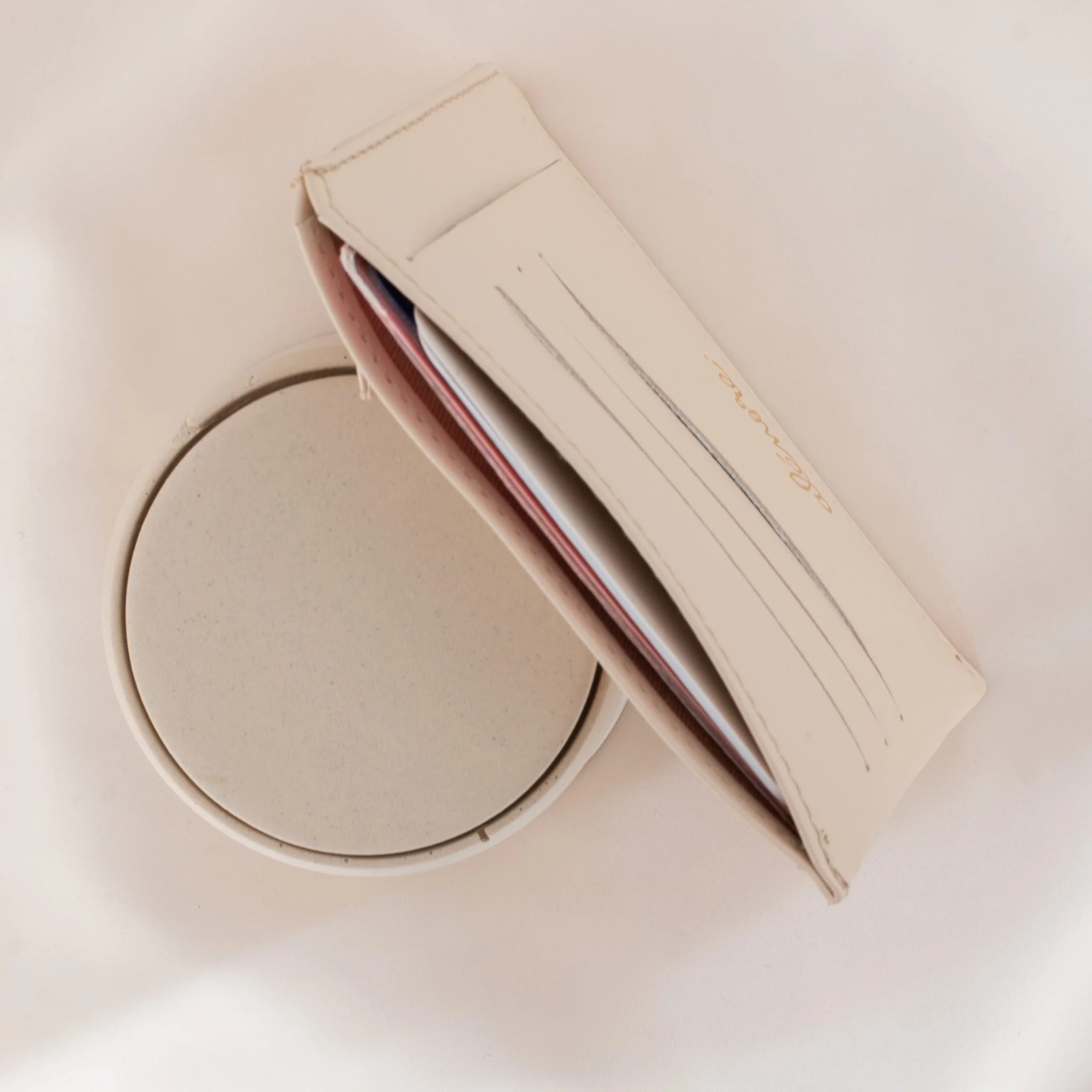 Portefeuille compact Jasmin nude - Image 4