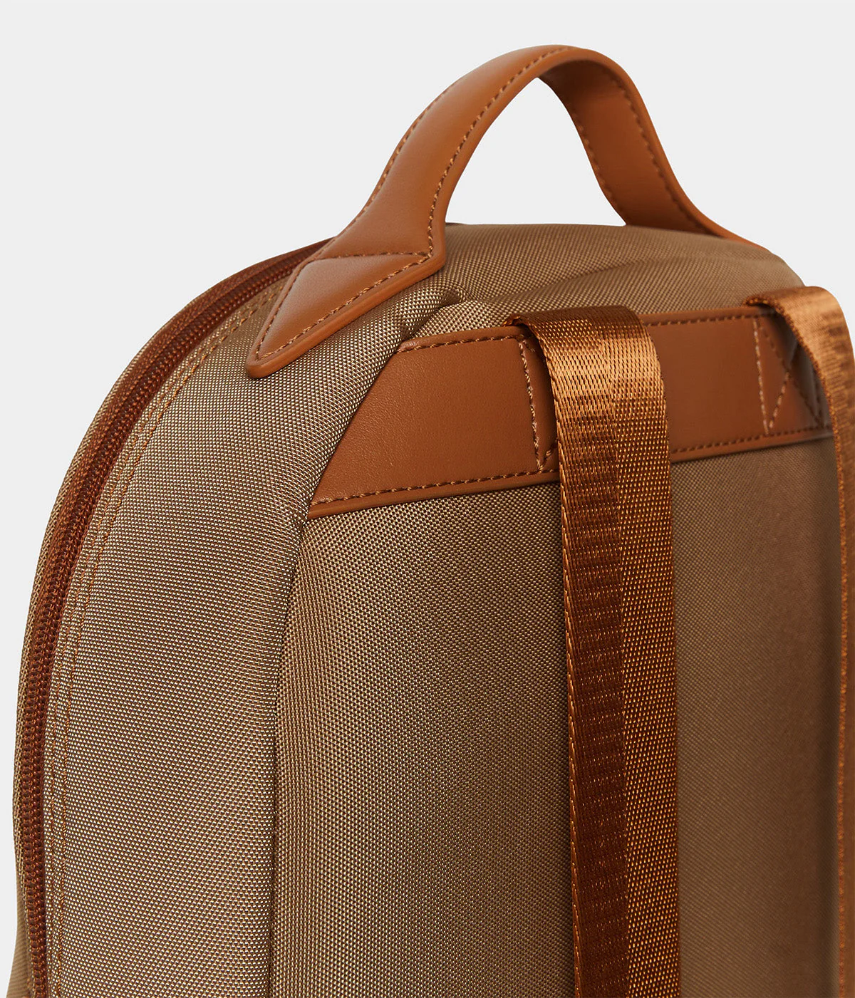 Sac à dos Lively Apple Skin et Nylon recyclé caramel - Image 4