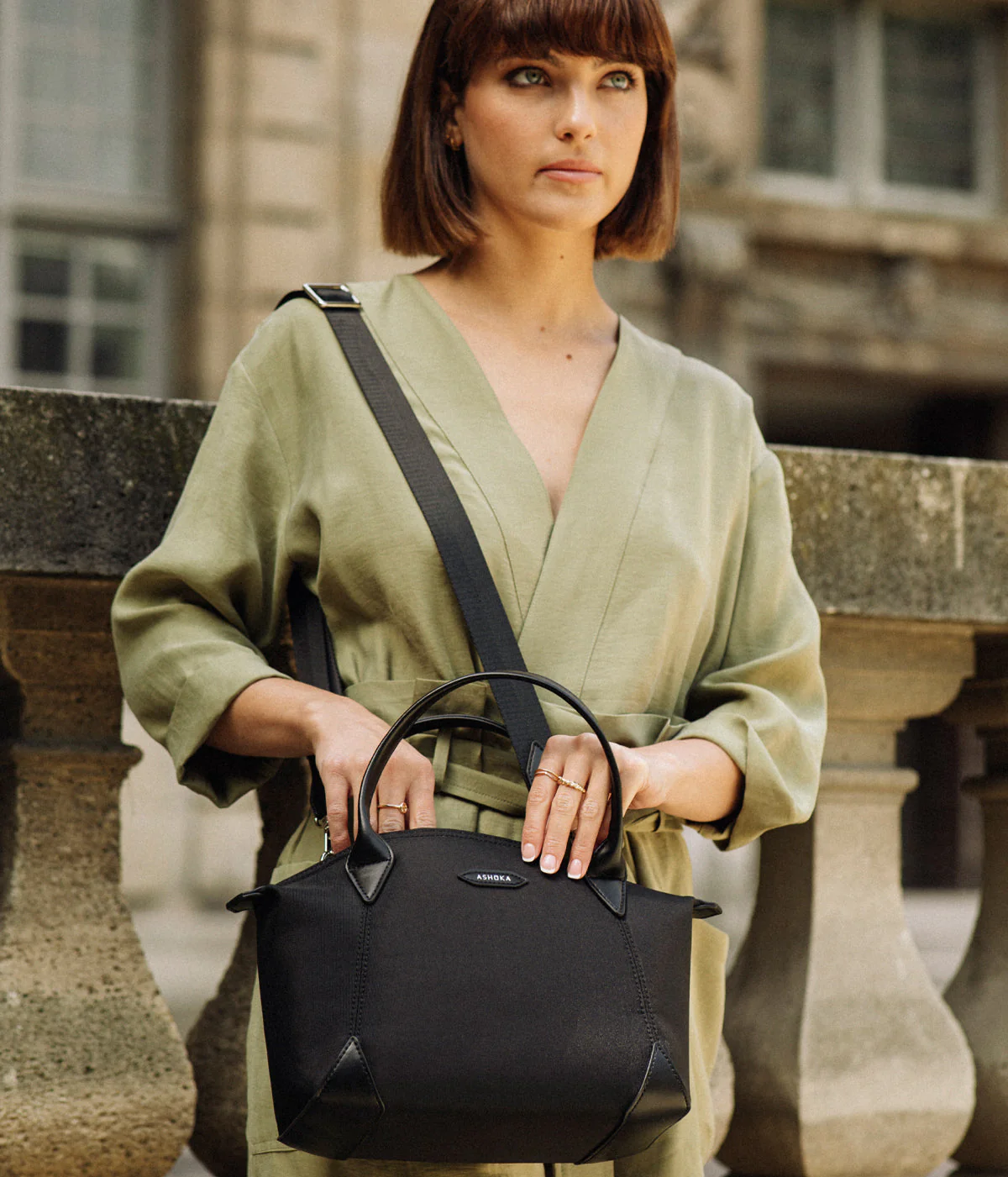 Sac Pretty Apple Skin et Nylon recyclé noir - Image 11