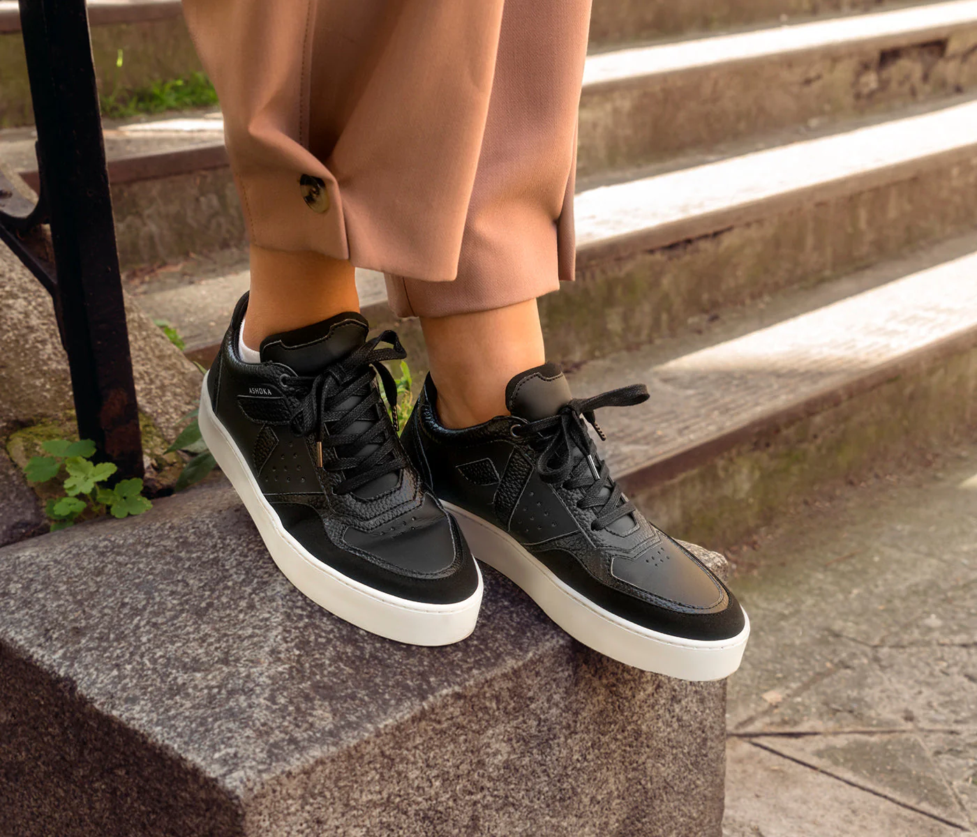 Sneaker Matéo basse biosourcée & recyclée noire - Image 7