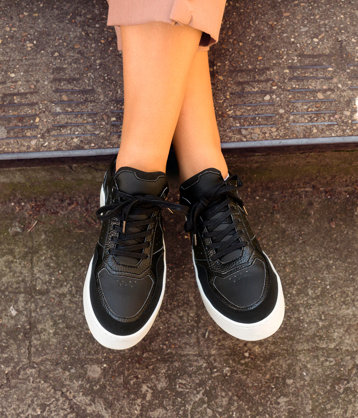 Sneaker Matéo basse biosourcée & recyclée noire - Image 8