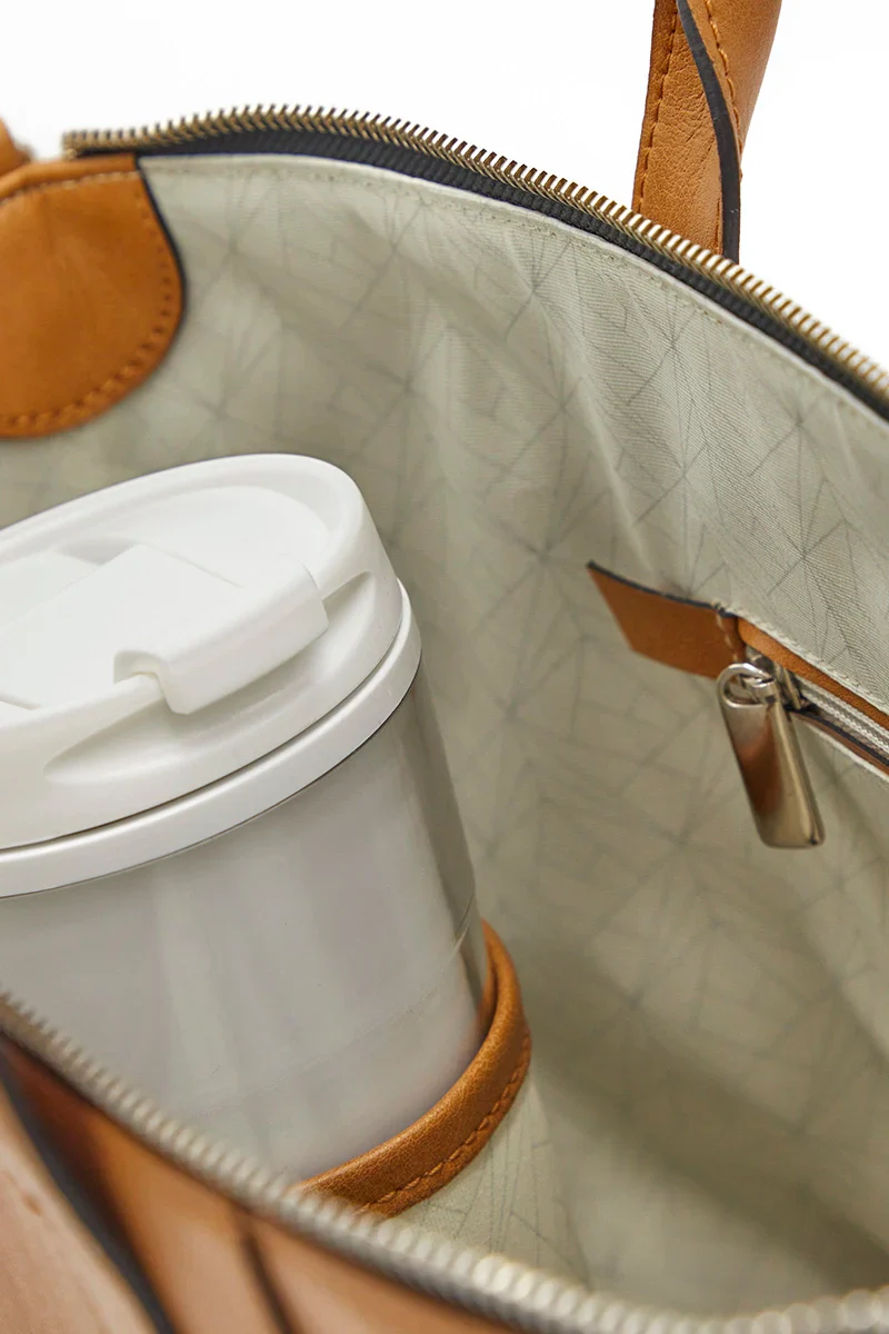 Trotto crossbody bag - Camel - Image 3